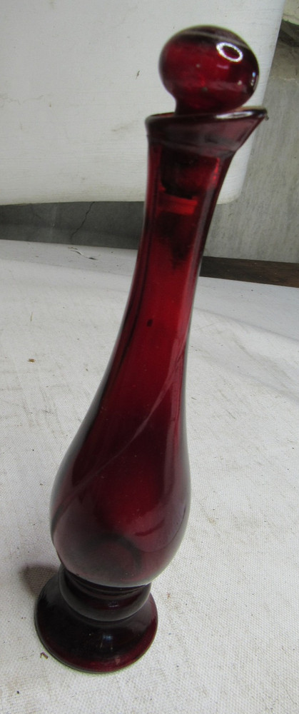 Vintage Avon Ruby Bud Vase 7 1/2”