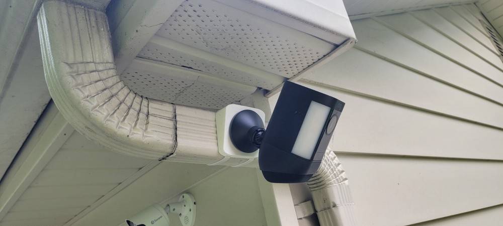 Horizontal Downspout Mount for Ring Spotlight PRO Camera