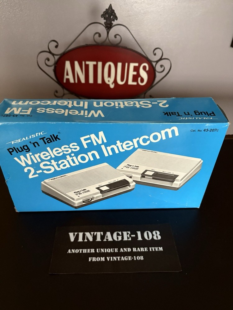 Vintage Realistic Plug`n Talk Wireless FM 2-Station Intercom System 43-207C wBox