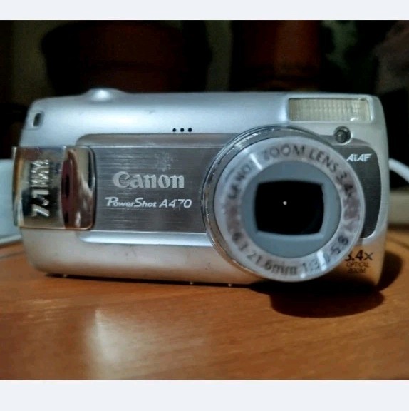 Canon A-470 camera