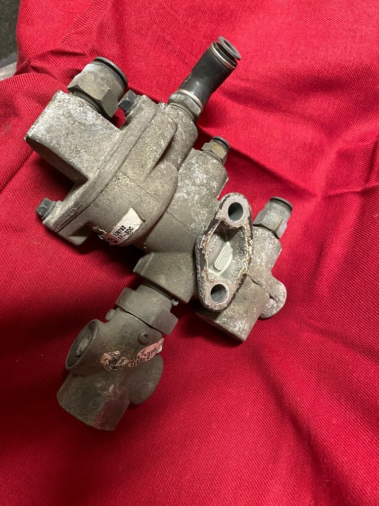BENDIX 109792 TP 3DC (TRAILER PROTECTION) VALVE