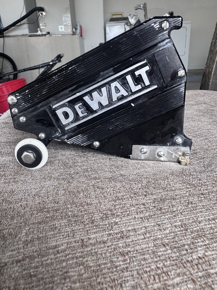 DEWALT Flat Box Drywall Taping Tool
