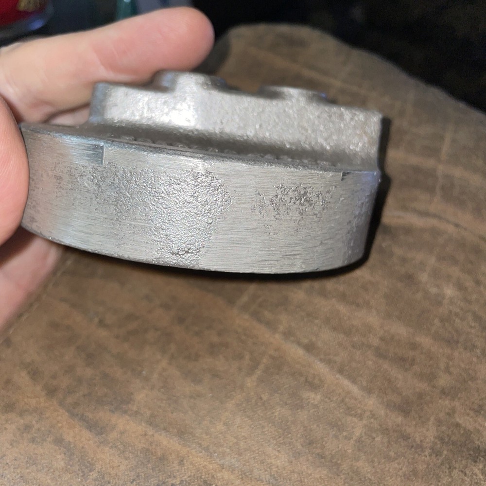 Binks Model 80 225 2 Quart Cup screw on li￼d.