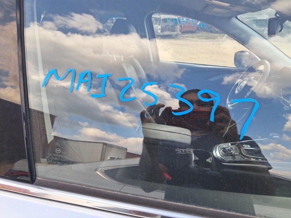 CX-9 2018 Glove Box 4792792