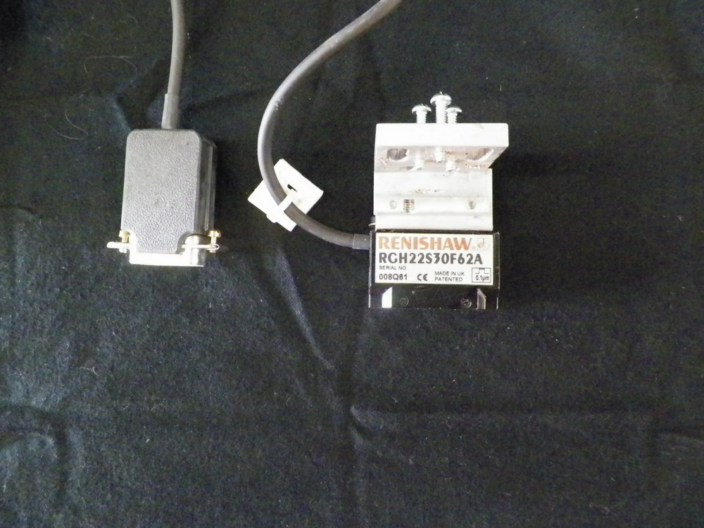 RENISHAW RGH22S30F62A CMM GLASS SCHALE READER, ENCODER WITH MOUNTING BRACHET