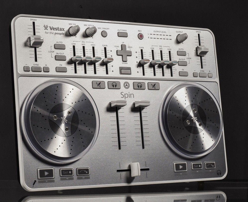 Vestax Spin USB MIDI/AUDIO DJ Controller for Mac computers