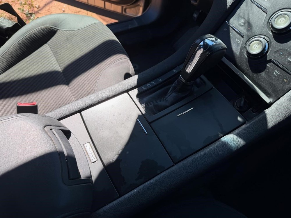 TAURUS 2017 Transmission Shift 104938575
