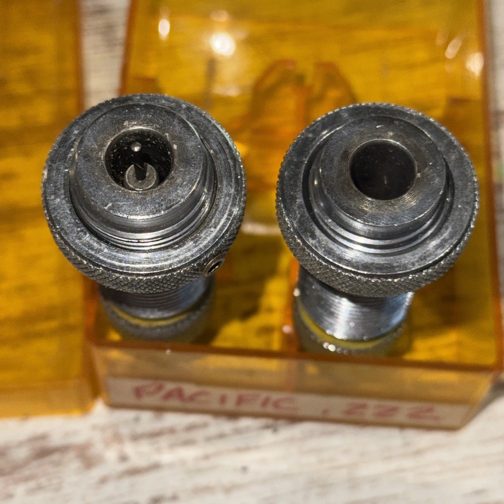 Vintage Pacific Reloading Dies .222 Two Die Set In Wrong box Lee