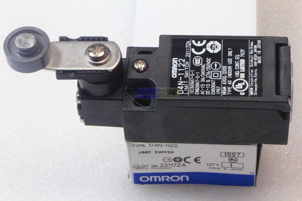 One Omron Limit Switch D4N-1122 D4N1122 New