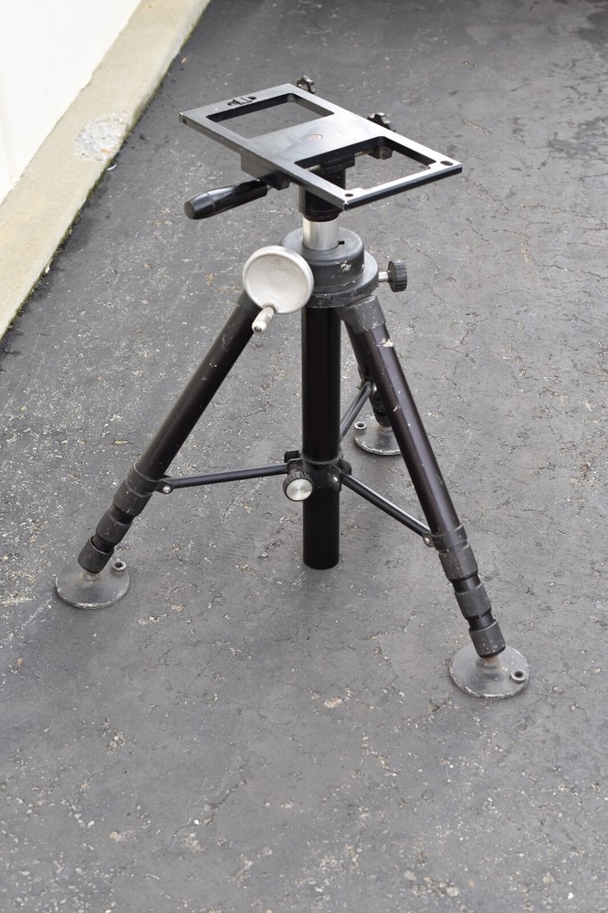 Renishaw tripod base