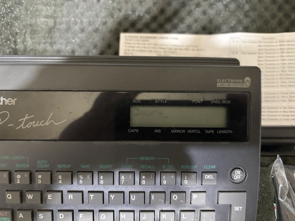 Brother P-touch Electronic Labeling System Thermal Label Maker w/ Case & Tape