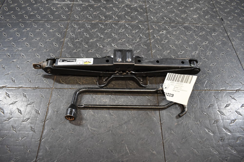 2003 - 2008 Honda Pilot OEM Jack Assembly & Tools