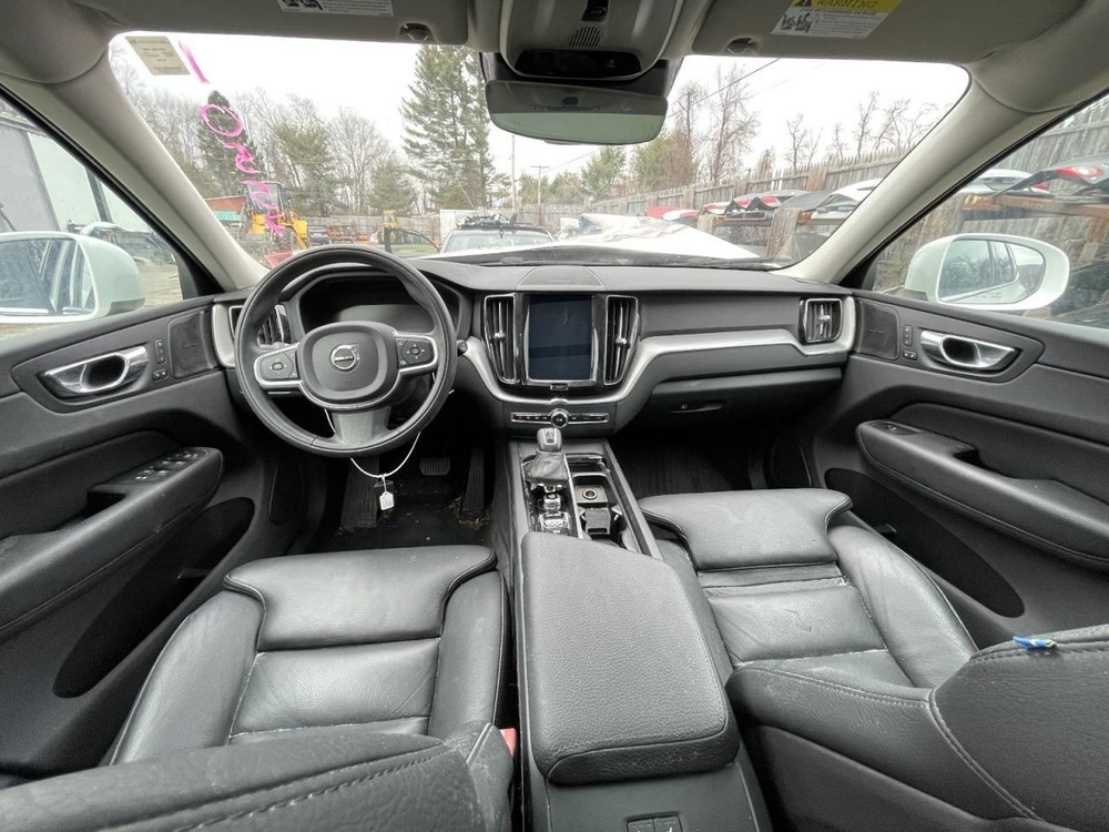2019-2020 Volvo XC60 Main Display In Dash