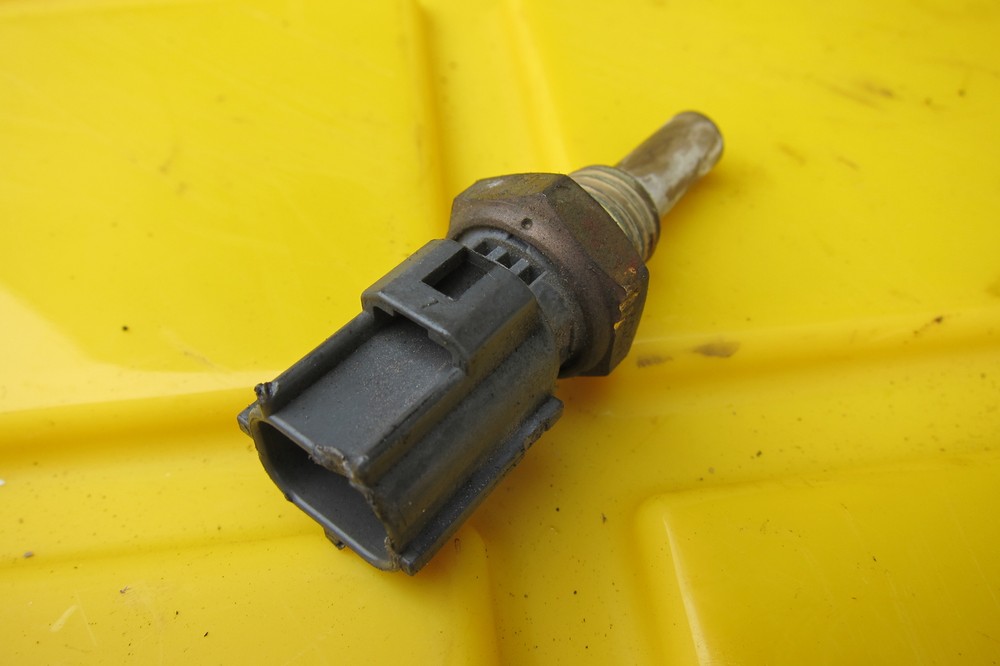 2003 SUZUKI GSXR 1000 COOLANT TEMPERATURE SENSOR THERMOSENSOR