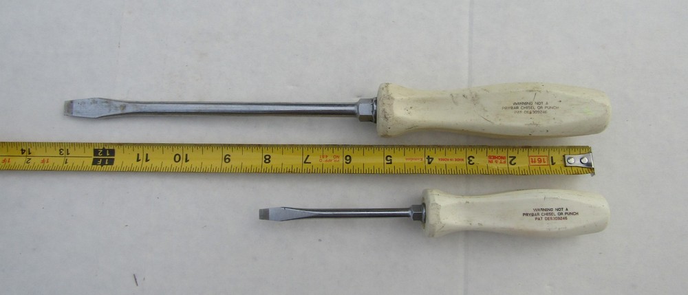 Snap On Tools SDD8 + SDD4 Flat head Screwdriver Set - White Handle