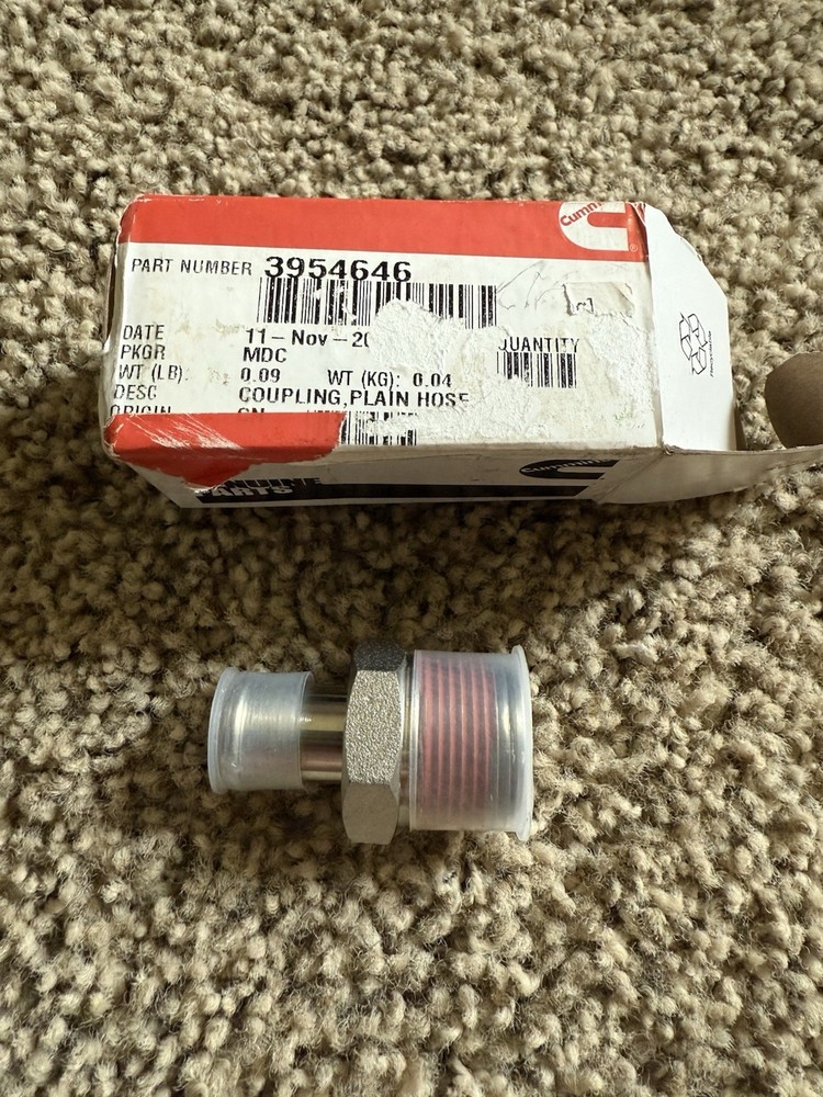 CUMMINS COUPLING, PLAIN HOSE 3954646