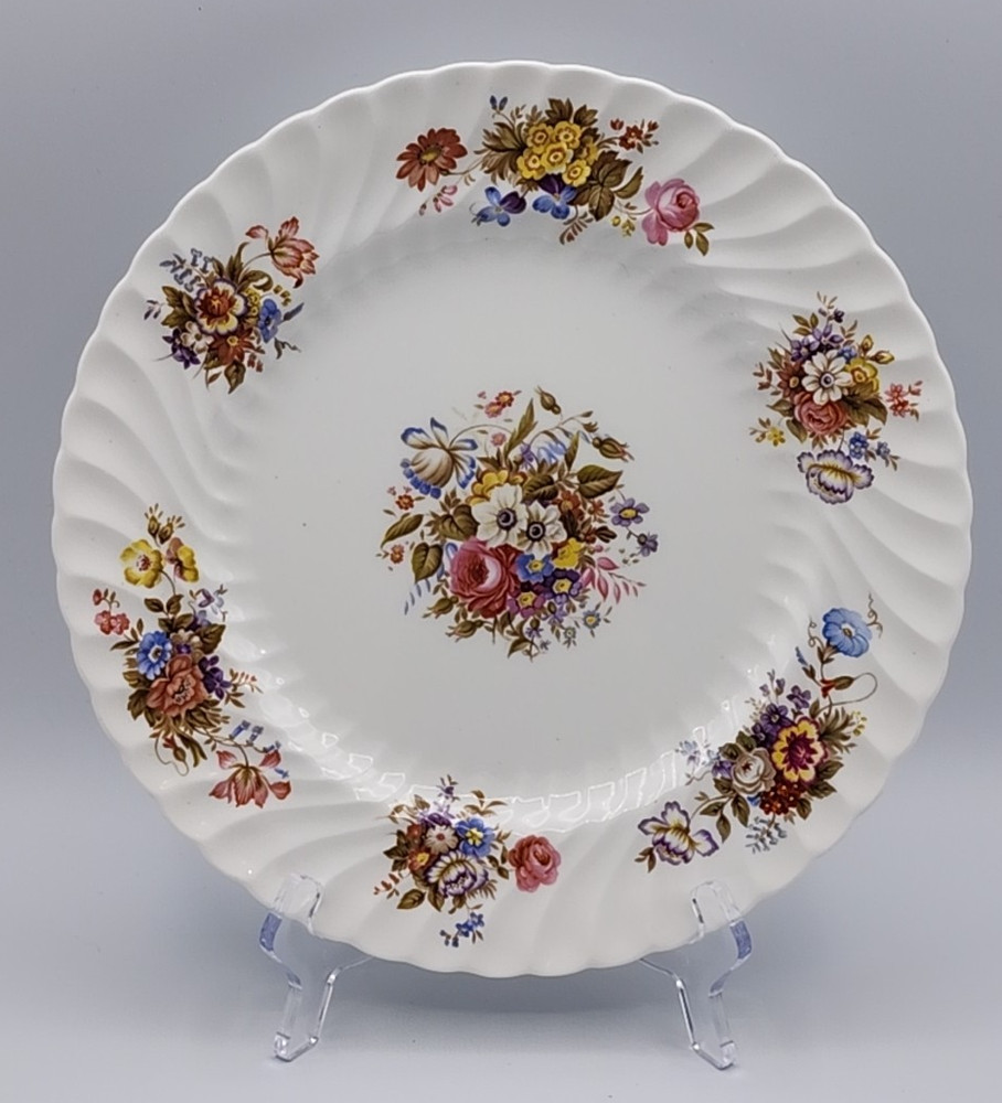 Aynsley Fine Bone China Summertime Pattern 5 Piece Place Setting READ BLUE
