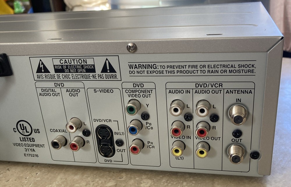 Sharp DV-RW550U DVD Recorder VHS VCR Combo Recorder Powers On Untested