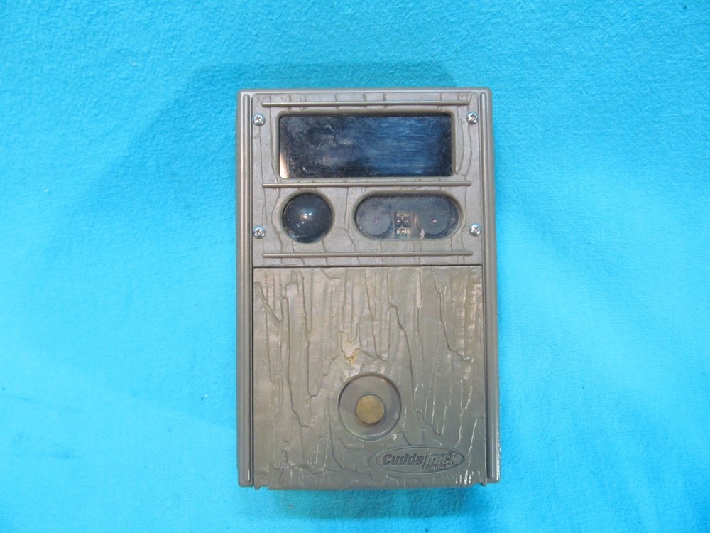 CUDDLE BACK DIGITAL TRAIL CAMERA UNTESTED