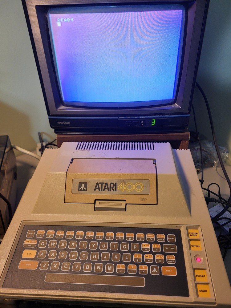Atari 400, Tested & Fully Working, includes Power Supply