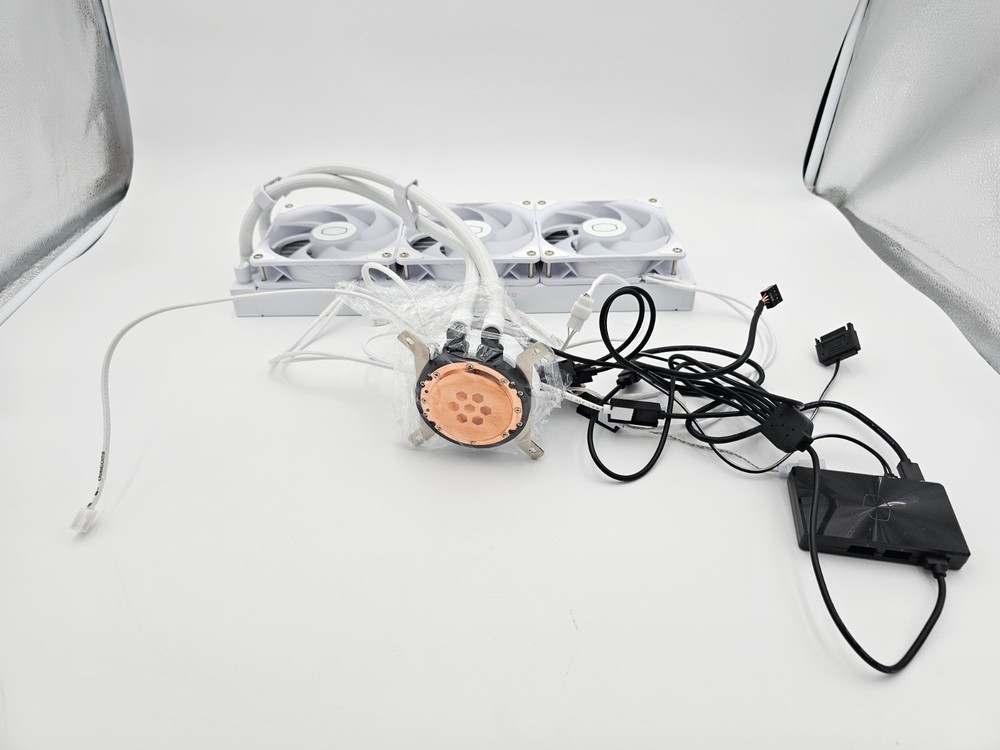 Cooler Master MASTERLIQUID 360 ATMOS White AIO Liquid Cooler