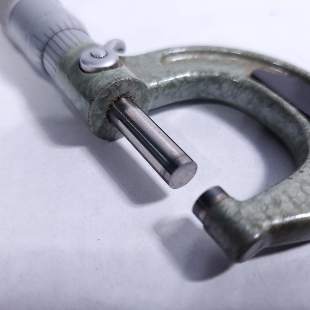 Mitutoyo (?) Unmarked 0-1" Micrometer