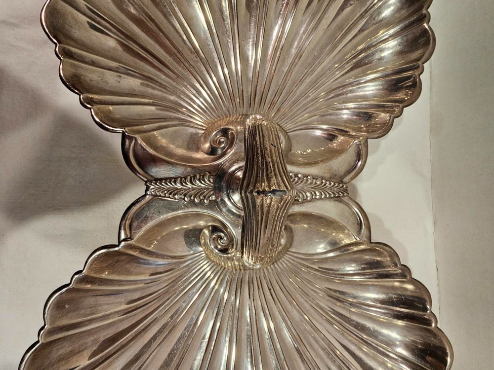1922 AESTHETIC MIDCENTURY FISH & SHELL LG SOLID BUFFET SERVER CRESCENT SILVER