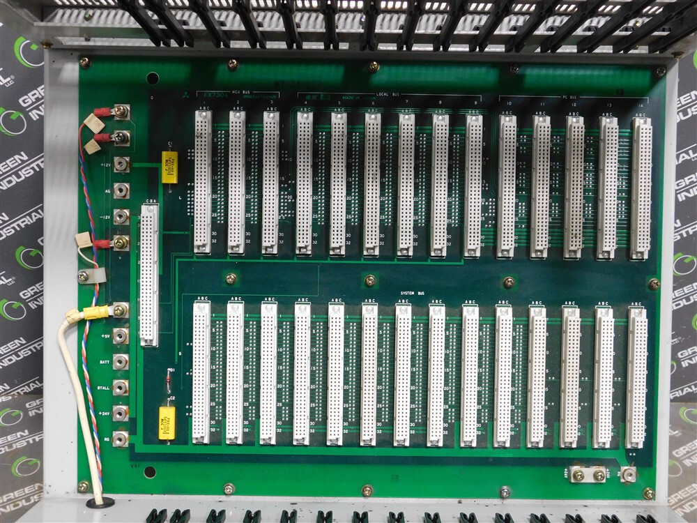 USED Mitsubishi MELDAS-YM2V Control Unit Type UF701A