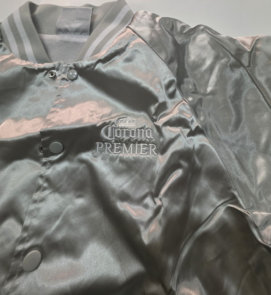 Silver Corona Premier Satin Jacket EXCELLENT Condition (2B)