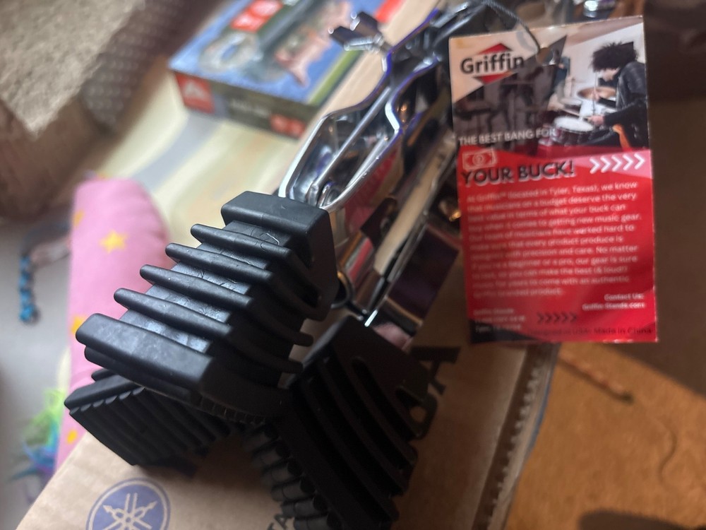 GRIFFIN drum stand nwt