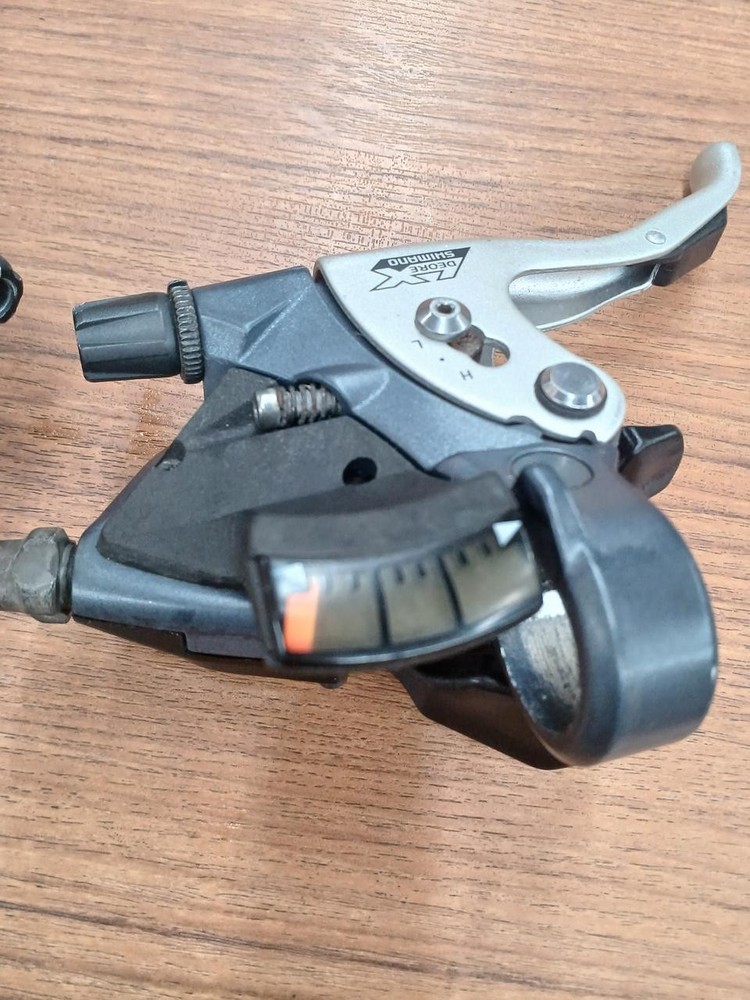 ST-M570 Integrated Leer