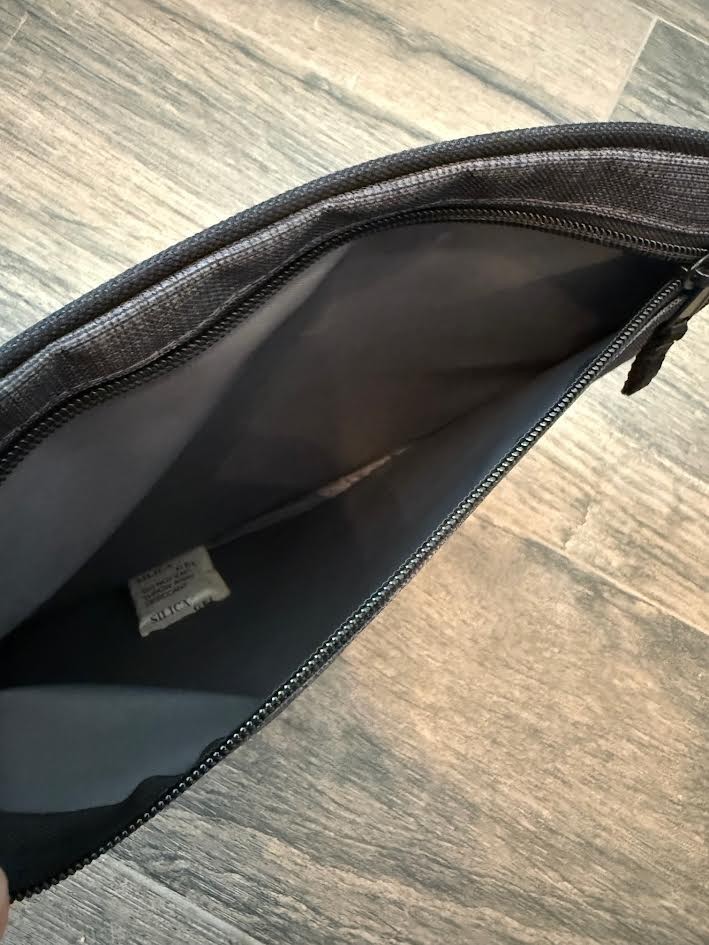 Thirty One Zipper Pouch