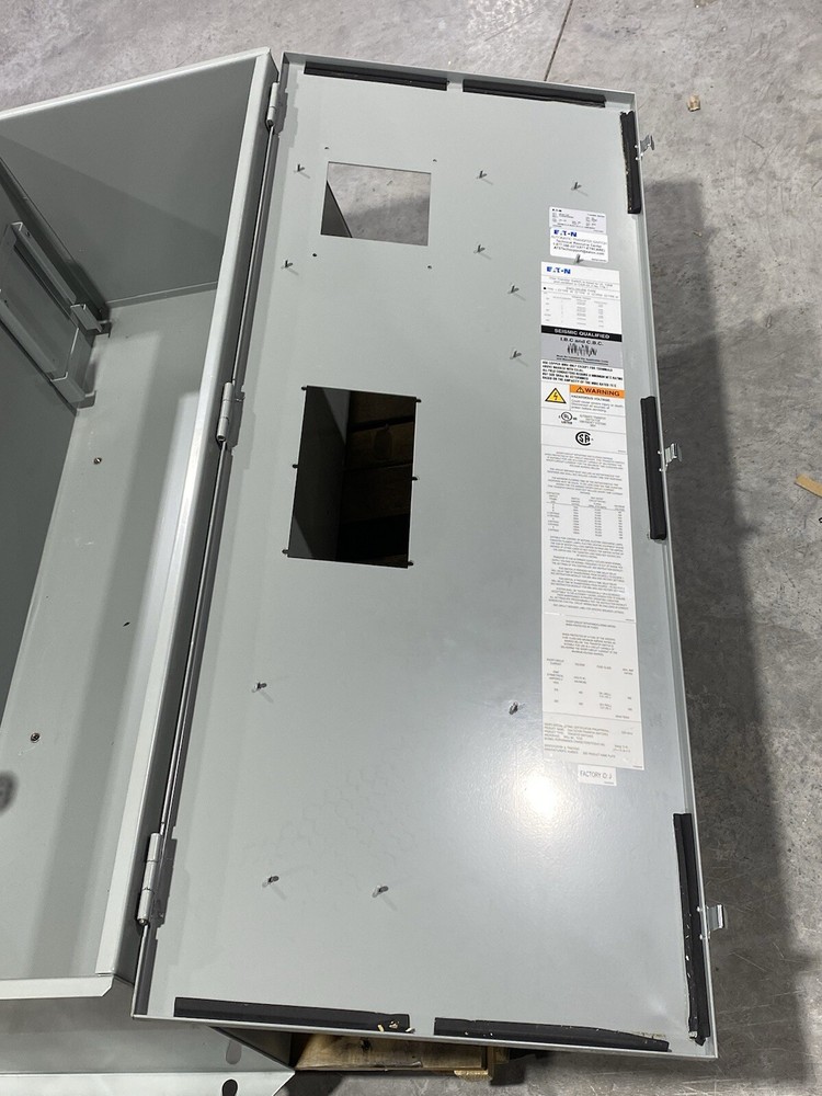 EATON Transfer Switch 400 Amps Enclosure Only Empty