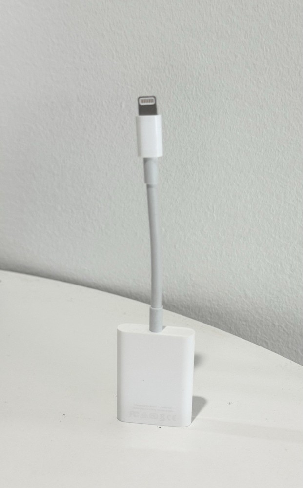 Apple Lightning to SD Card Camera Reader Adapter