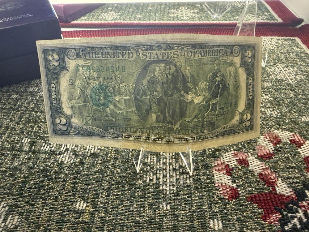 $2 BILL NOTE ERROR RARE - MISCUT 1976 SERIES