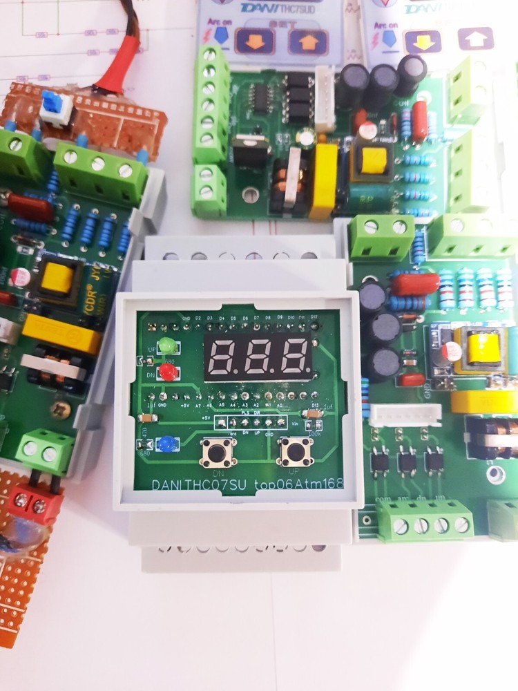Plasma Cutter CNC THC Torch Height Controller Up ,Down, Arc On outputs