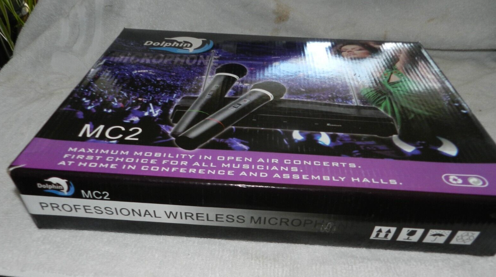 Dolphin MC2 Professional 2 pc wireless microphone system
