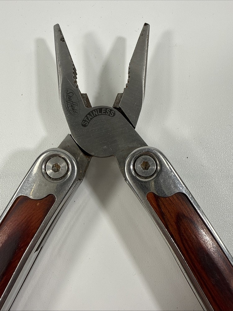 Sheffiel's Multi-tool Brown & Stainless Steel with case