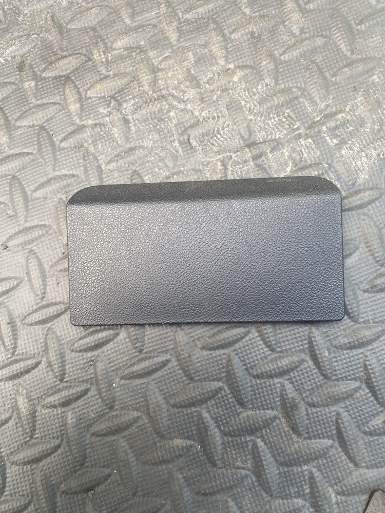 RENAULT CLIO MK3 FRONT SEAT PANEL COVER GREY 2010 MODEL