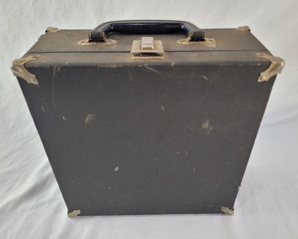 Lectrotech Picture Tube Analyzer model CRT-100 - Powers On