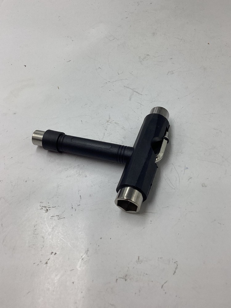 Skateboard Roller Skate T-TOOL Multi-Function All In One Wrench PICTURED ITEM