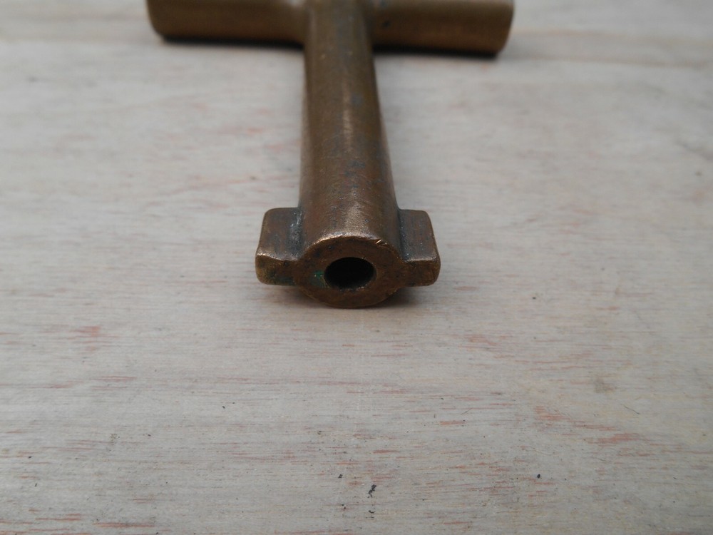 VTG SOLID BRASS T- WRENCH