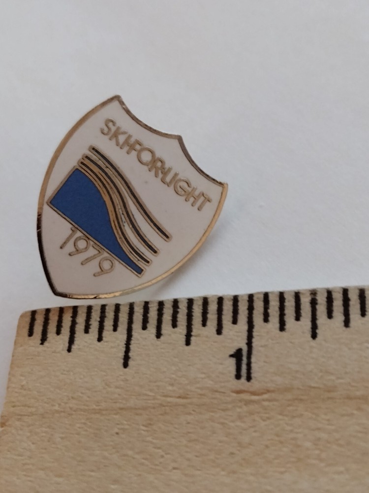 1979 SKI-FOR-LIGHT Small Lapel Tack Pin