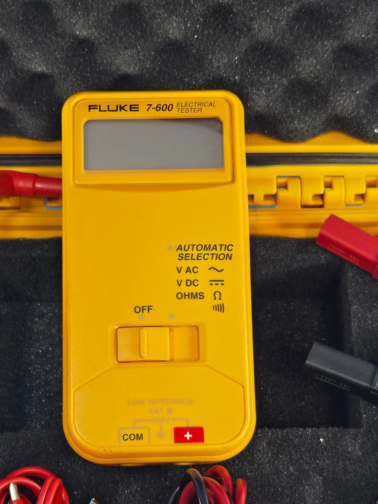 Fluke 7-600 Electrical Tester Meter Multimeter !