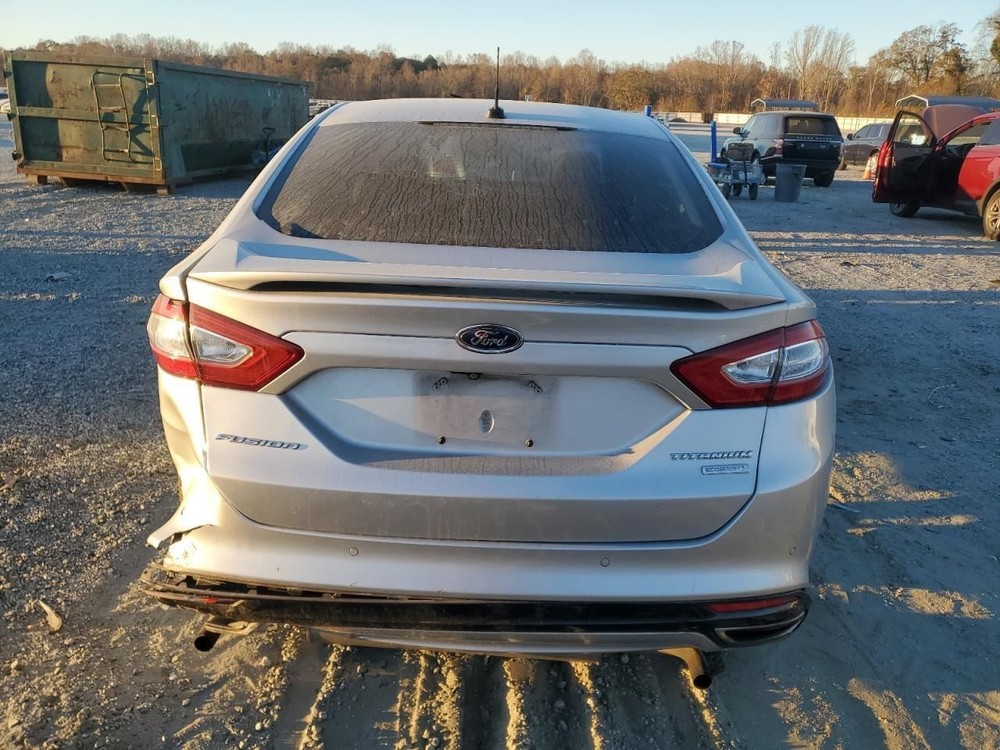 FUSION 2015 Glove Box 4951819