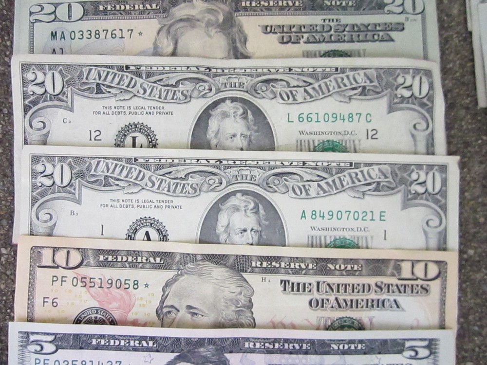 Currency Nice Lot--Different Denomanations Old Style And Star Notes