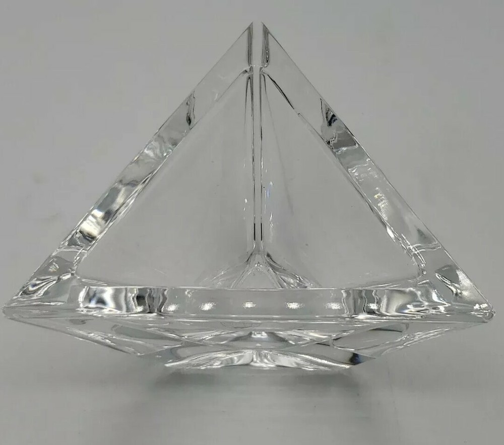 AUTHENTIC ORREFORS SWEDEN SIGNED CRYSTAL TRIANGLE BOWL DISH