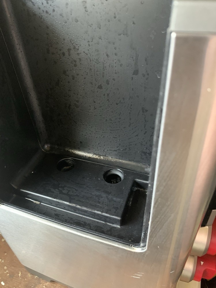 Wolf Gourmet Programable Coffee Maker WGCM100S Auto Drip System Red Knobs