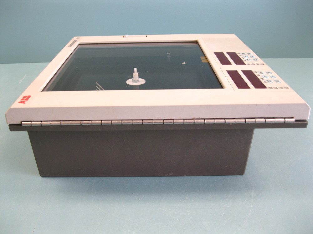ABB Commander 1900 Chart Recorder C1914JA001100000STD 100-240 VAC (H1)