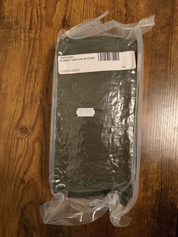 Blizzard Protection BPS-01 Emergency Blanket Green